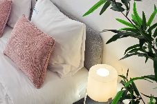 Quarto em Porto - Maria Pia 1