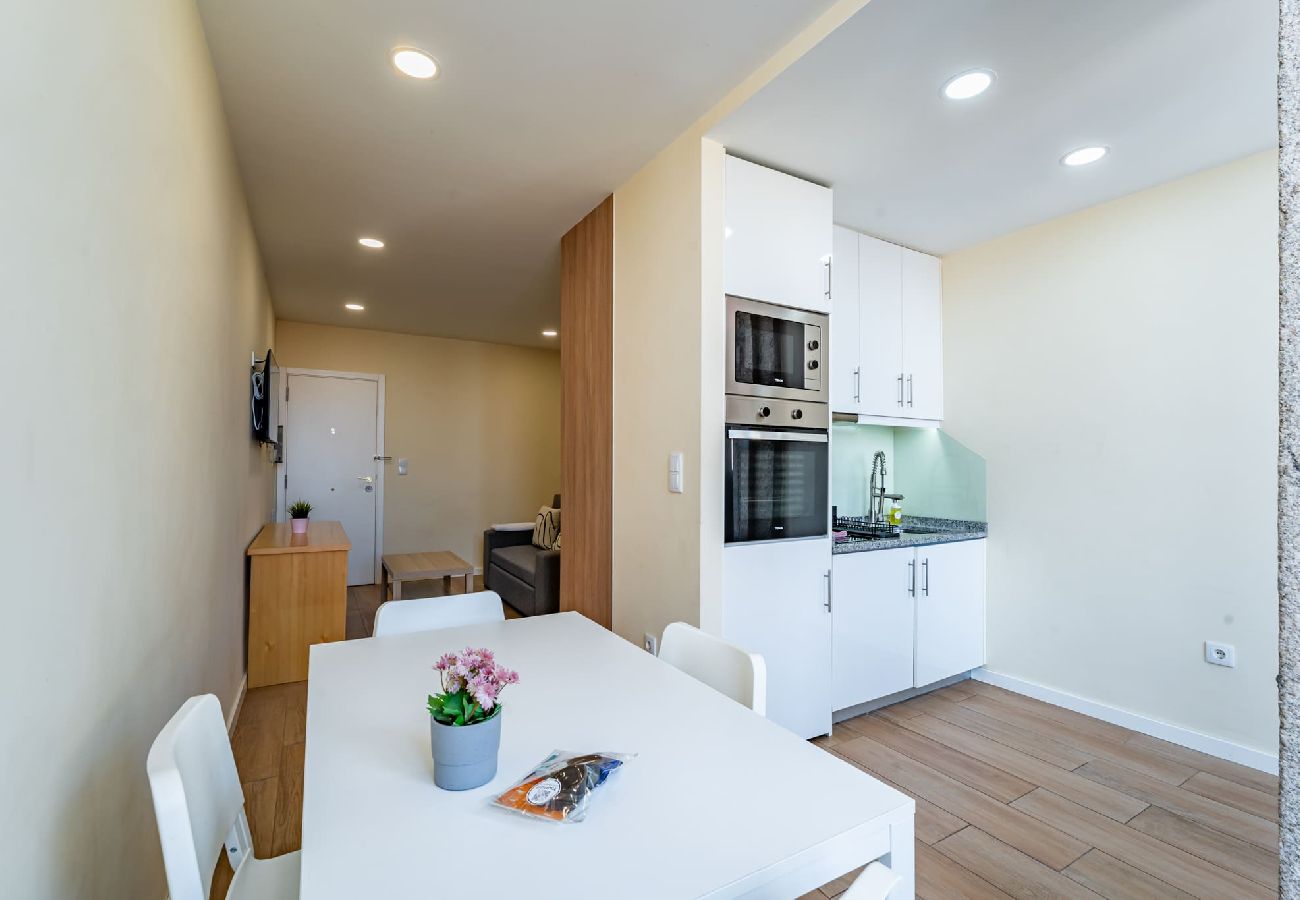 Estúdio em Porto - PRM 2T