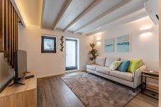 Apartamento em Valbom - Douro View Charming Apartment Duplex by YourHost