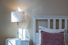 Apartamento em Porto - Large and Charming Apartment Downtown 