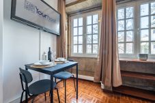 Apartamento em Porto - Open the Window and Feel the Historic Porto