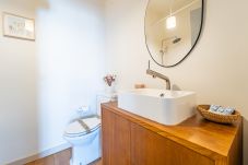 Apartamento em Porto - Charming retreat near Boavista with elevator 