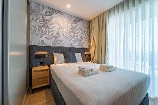 Apartamento em Vila Nova de Gaia - Douro Tower - Pool, 360cº View, AC &  Free Parking 