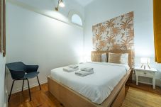 Casa em Matosinhos - House, Garden & Terrace-4BR-8 minutes the Beach