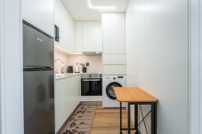 Apartamento em Porto - Barramares Trindade Downtow |1BR with AC & Laundry